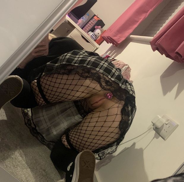 she wants everyone to know she's a slutty whore
