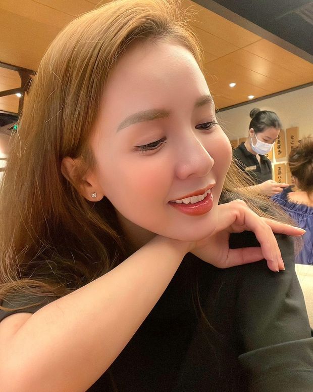 Asian Vietnam Selfie - DJ Kiều Max
