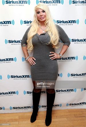 Kristin Davis (The Manhattan Madam) 1st pic.