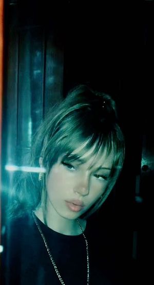 How would you break my girlfriend's ass? Write it in the comments please