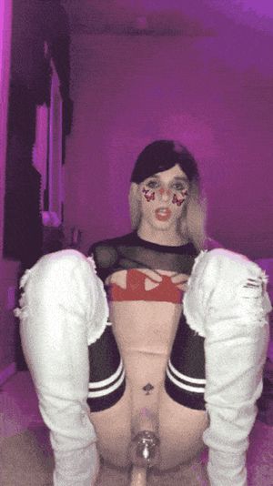 Good sissy locked and training her hole