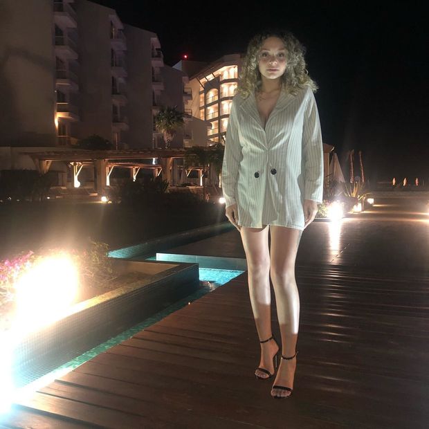 dominican girlfriend long legs