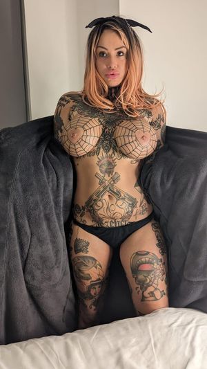 Wanna get tangled up in these webs?