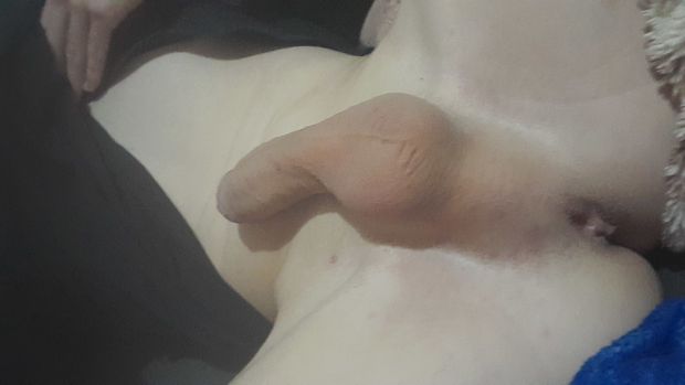 Emo needs a cock