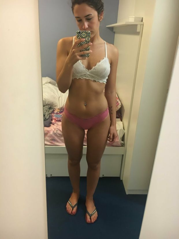 Your Girlfriend has a phone