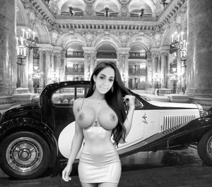 Showing off with class bw