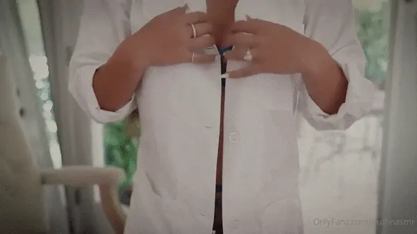 Doctor reveals her bra and thong