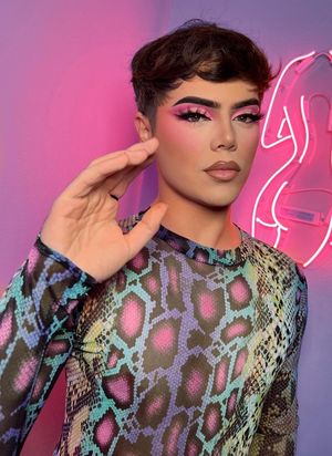 Needs My Lips n Cock On His Lips