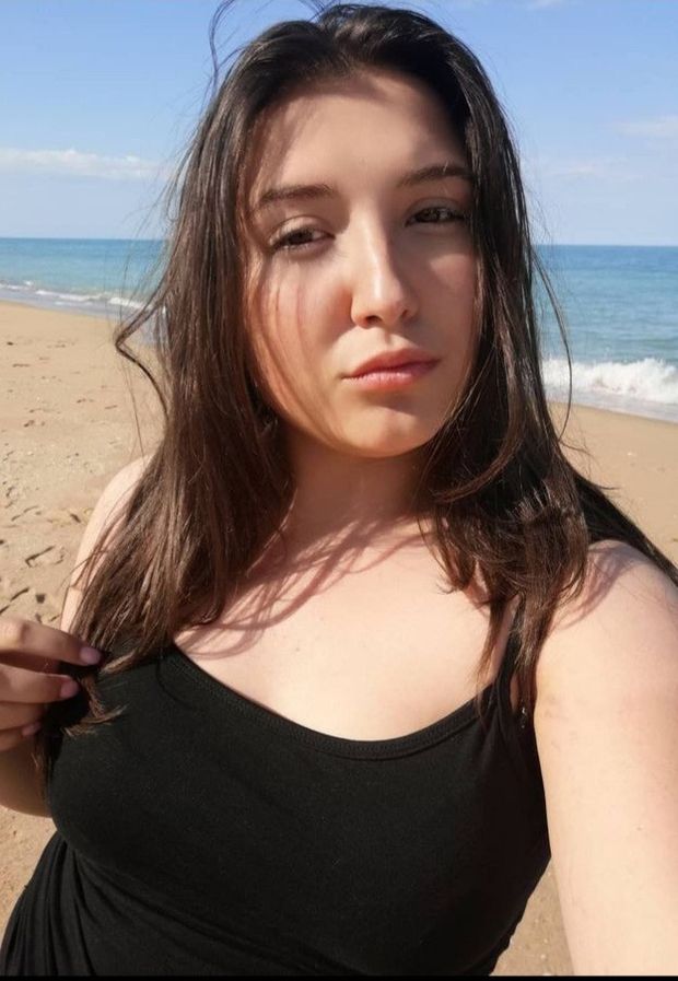 Bulgarian teen Madi