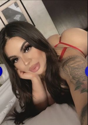 The rare case when her face is what I wanna stare at