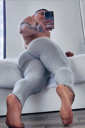 Esteban Split that Peach