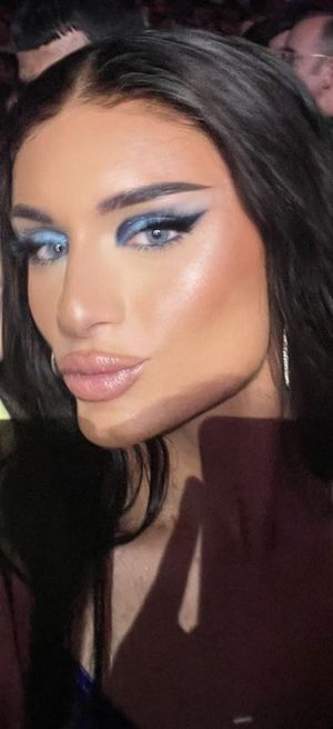 Absolutely Tongue Kiss Ben