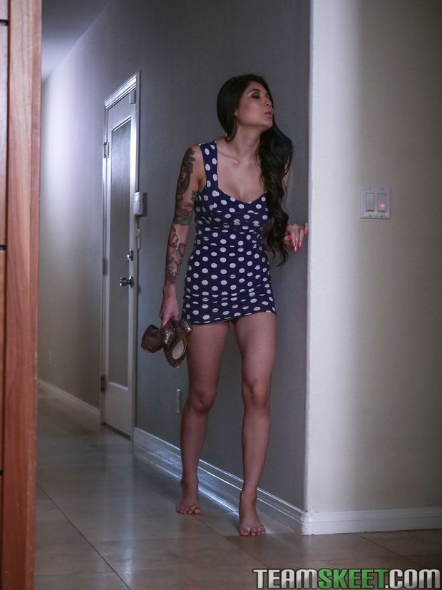 Naughty GF: Nightout