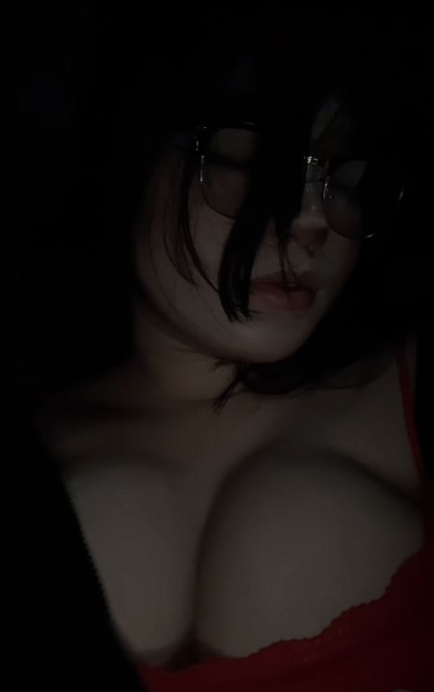 Great tits to suck