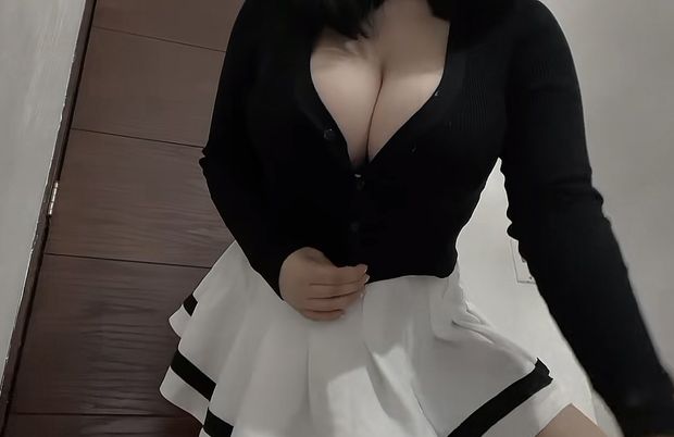 Busty teen tits