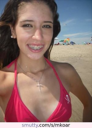 Slutty lil teenslut takes a beachside selfie