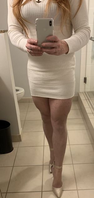 Outfit check selfie before going back to my date