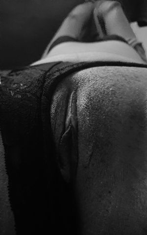 I'm helpless, can't stop u from fucking me.