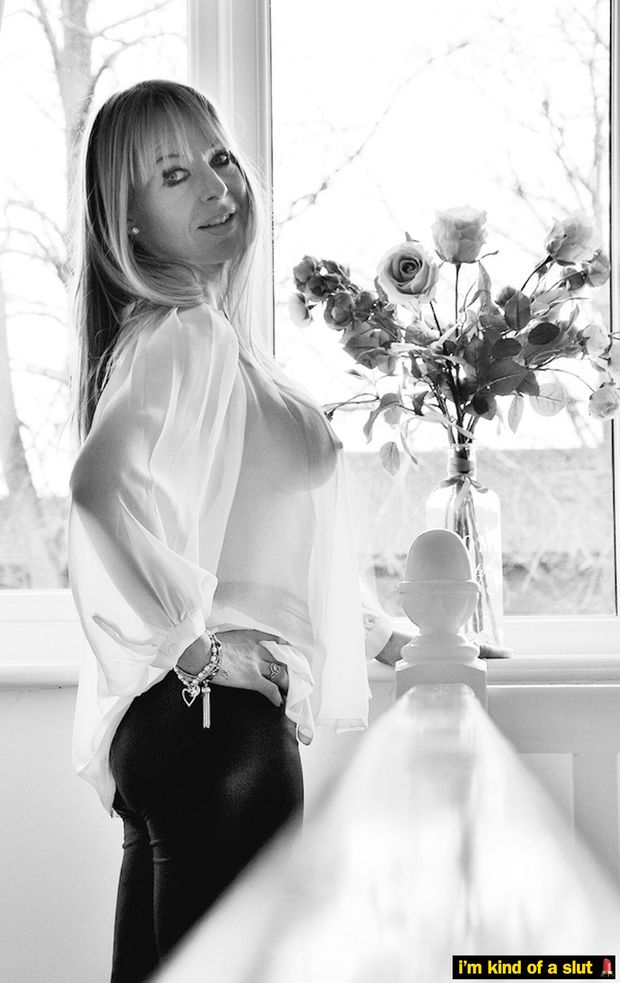 Your wife's ad read: "Mature hotwife seeks yøung men for fun."