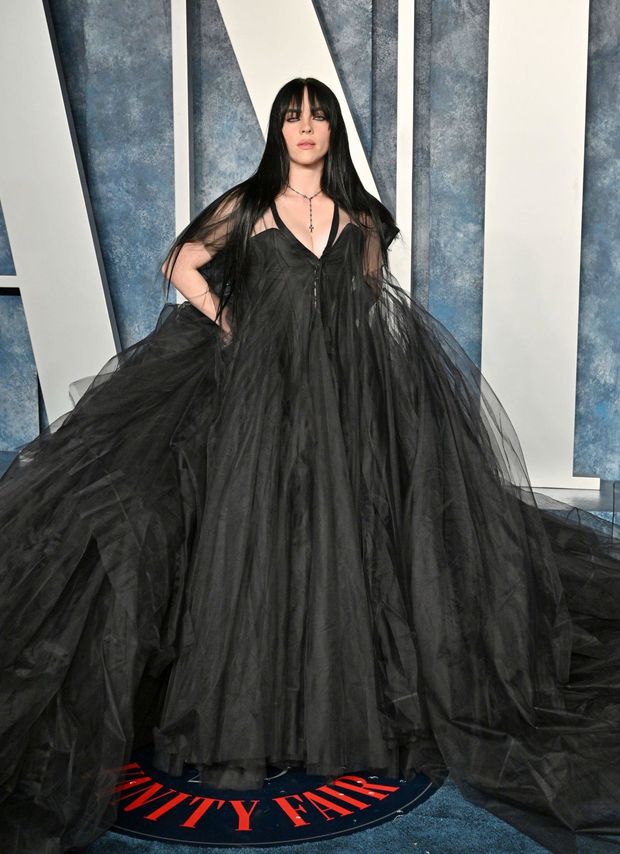 Black is fashionable for Eilish, not eyelash, idiots.