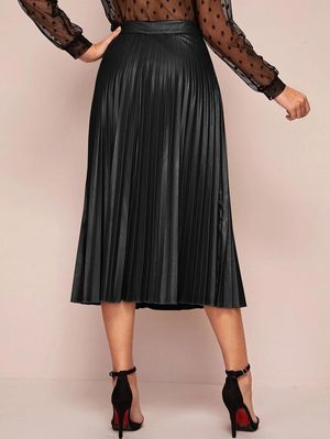 Patty's Black Pleated Skirt for Catfighting