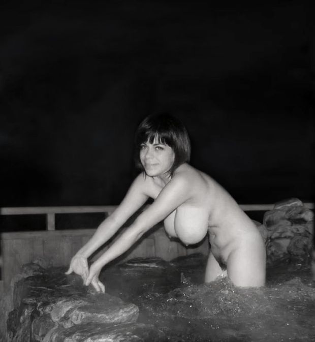 Hot tub hottie bw
