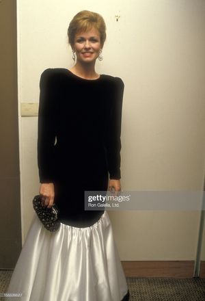 Phyllis George 24th pic.