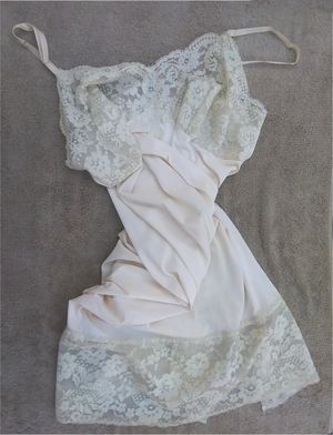 Patty's Beautiful Van Raalte Full Slip