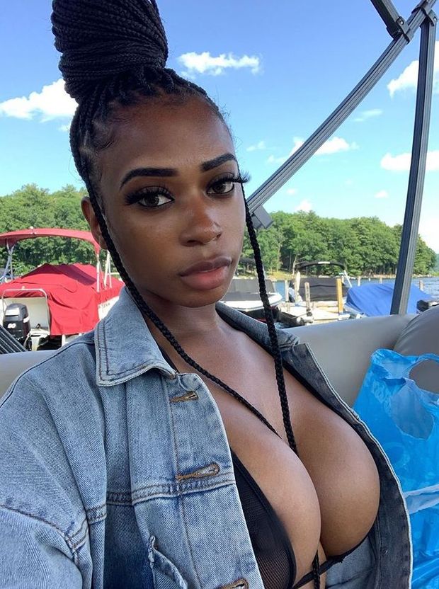 Hot tits