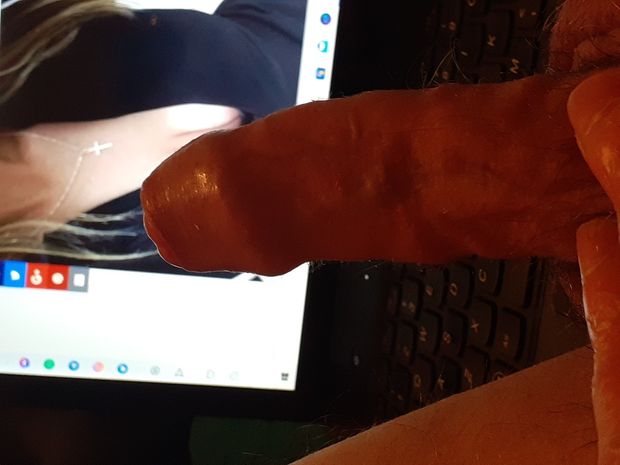 #CockTribute sweet horny little angel @Florcitanegra