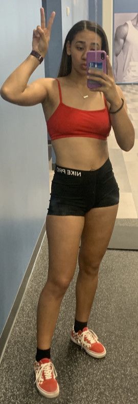 Sexy fit brunette