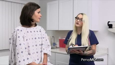 Doctor hammering sexy brunette patient