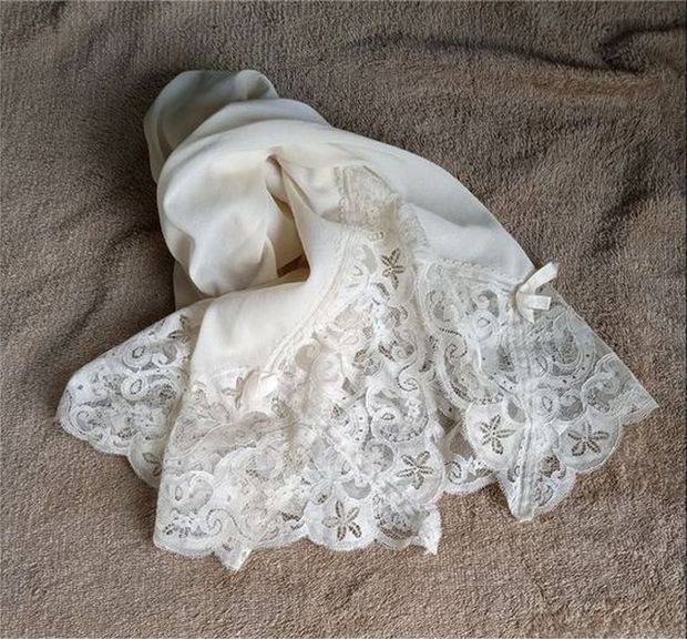 My Gorgeous Silky Soft & Lacy Hollywood Vassarette Slip.