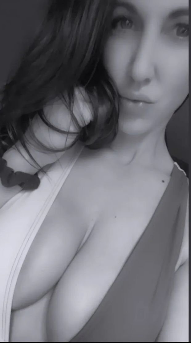 Big tits selfie