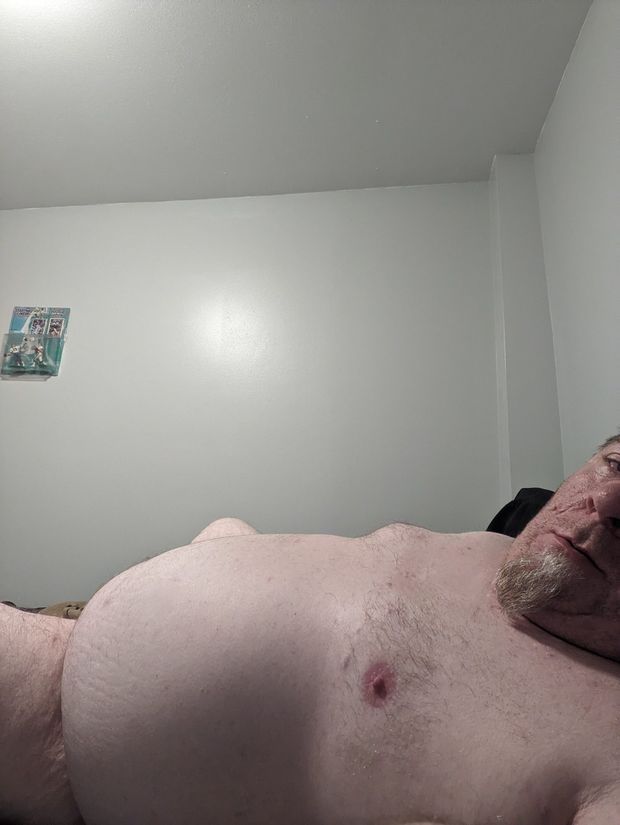 chubby guy