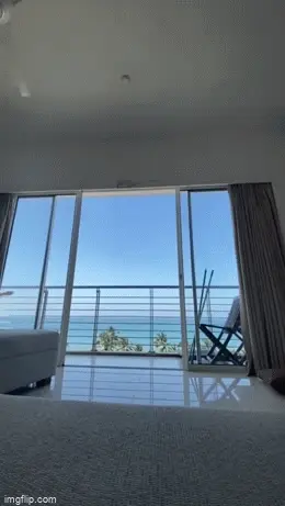 Big lips pussy jump challenge