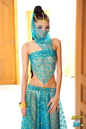 Tiny Asian slut wants to dance for you