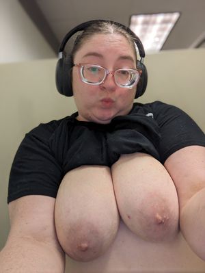 My big boobs. More on fansly, frisk, OnlyFans, and pornhub!