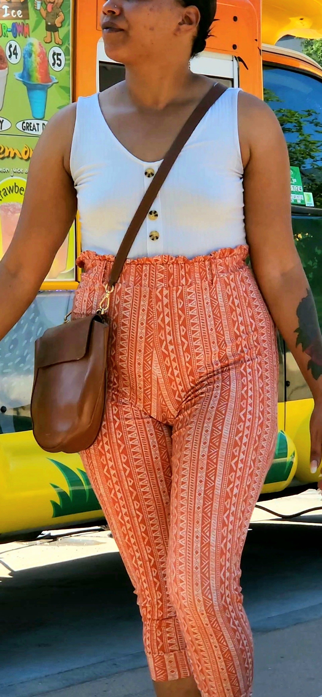 Sxy Boo Showing Camel Toe Downtown ❤️