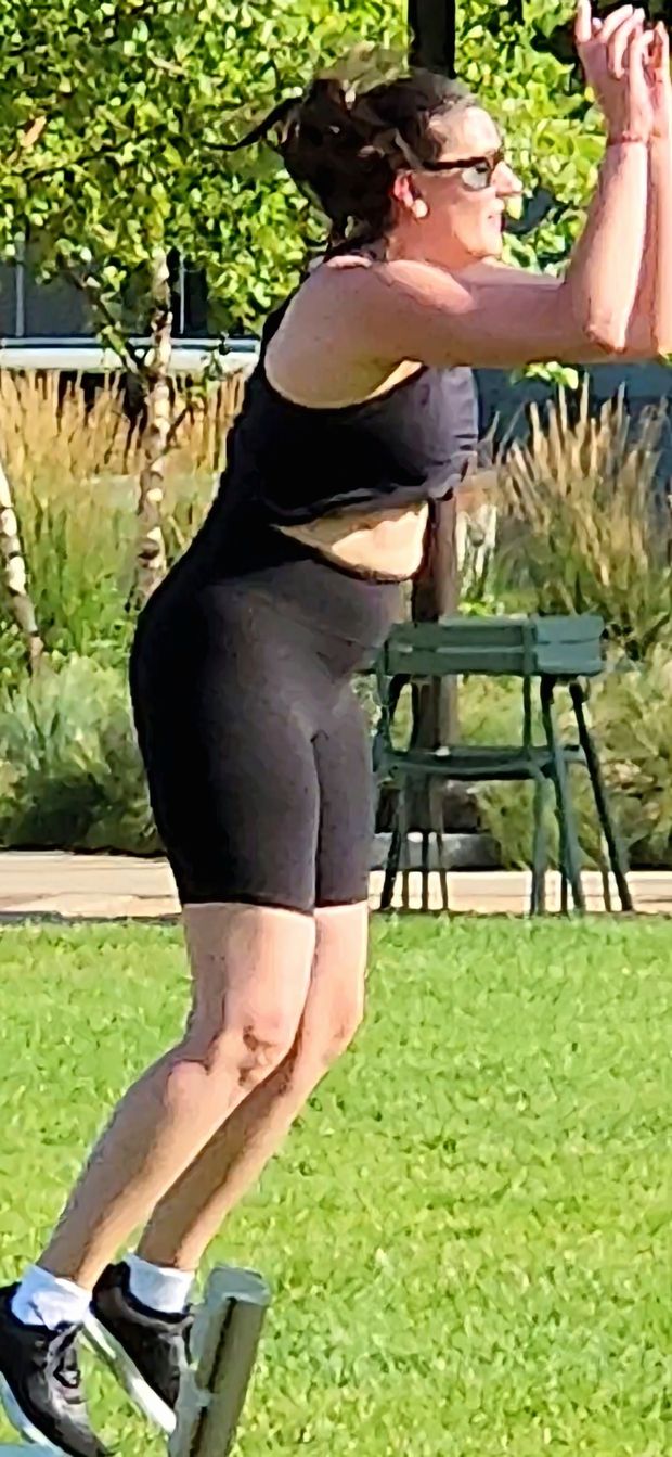 Sxy Milf Exercising in the Park!❤️