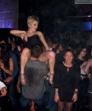Fun Slut getting her pussy eaten in the dancefloor