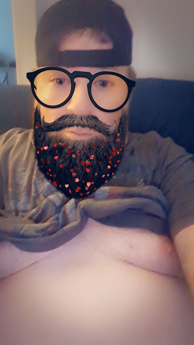chubby guy