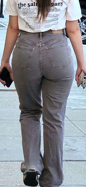 Sxy Booty Babe Downtown!!❤️