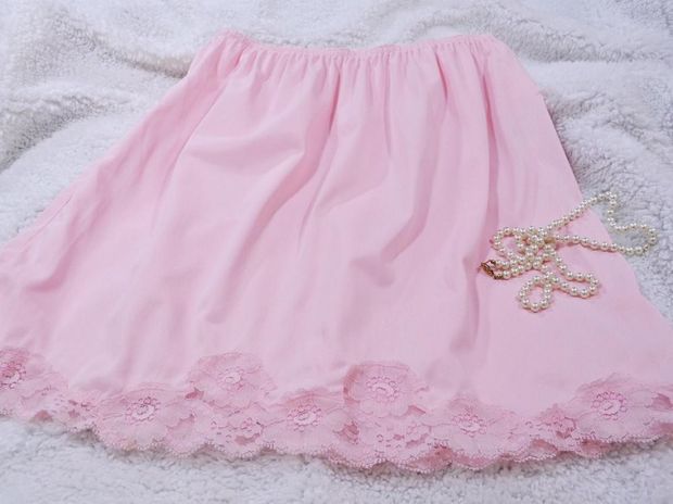 Patty's Pink & Lacy Catfighting Slip!