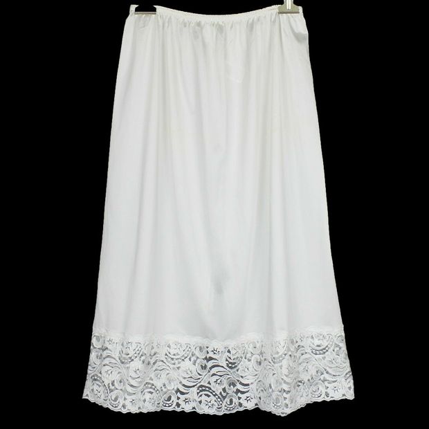 Patty's Lacy Sz Large New Classic Catfighting Slip!