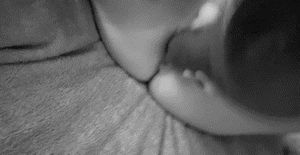 Amateur girlfriends stretched pussy taking a dildo the size of her wrist