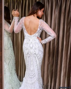 Such a stunning chick