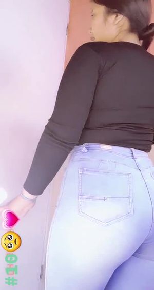 My friend's rich ass