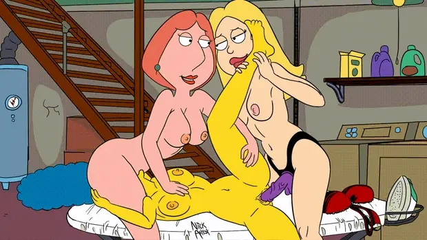 Threesome lesbos