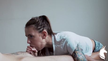 Adelle Unicorn - Blow jerk swallow it